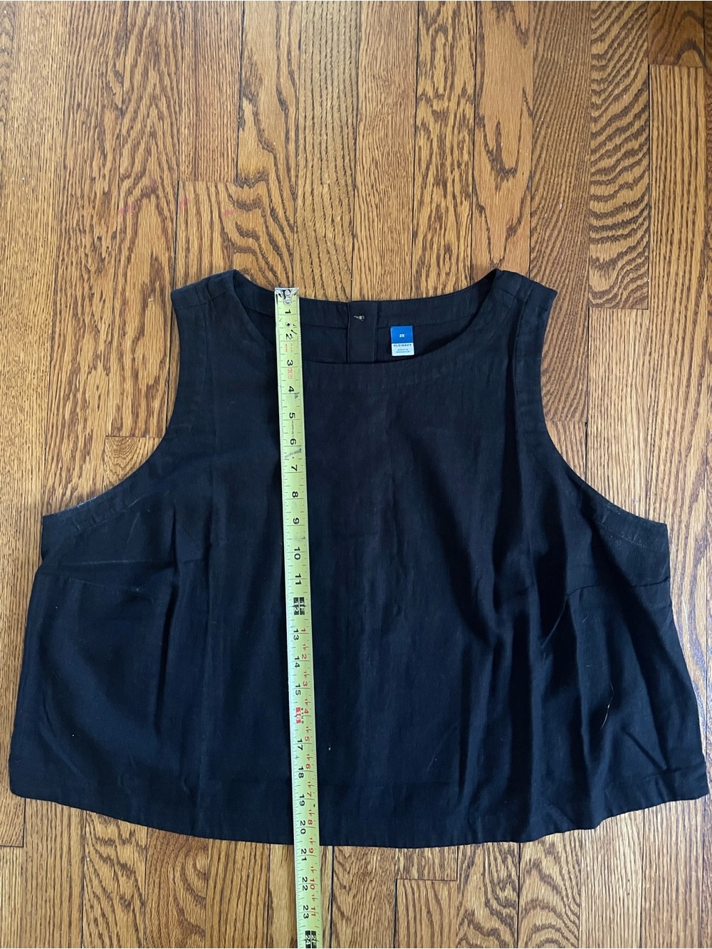 Old Navy Black Sleeveless Boxy Linen Top